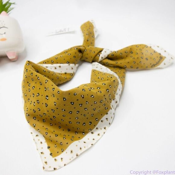 Madewell Mustard and White Scarf - Picture 9 of 14